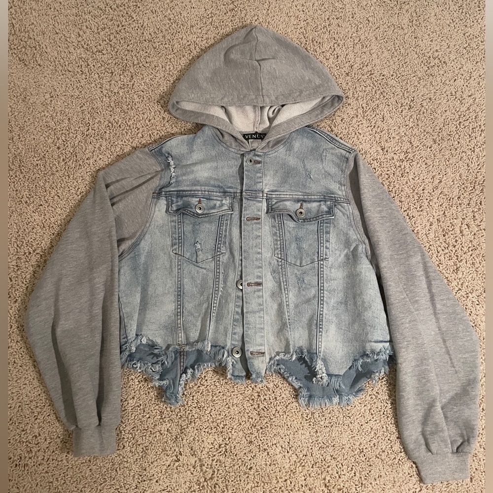 Women’s Venus jean jacket with gray sleeve and hood
